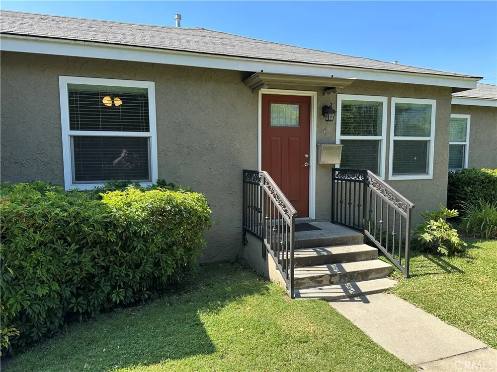 406 S 5th Avenue Monrovia, CA 91016