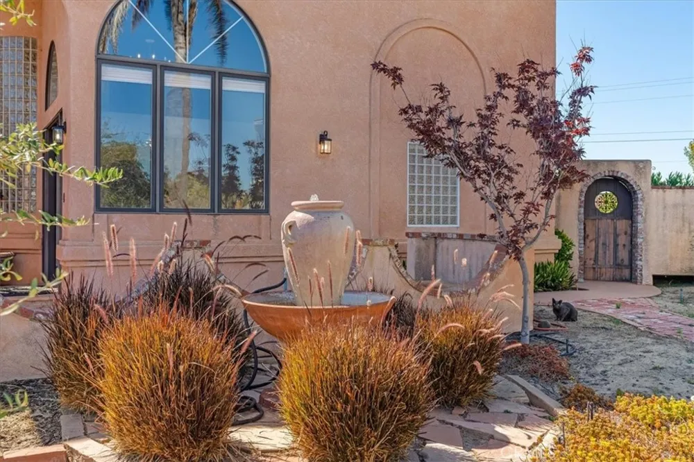 801 Lucinda Court Santa Maria, CA 93455
