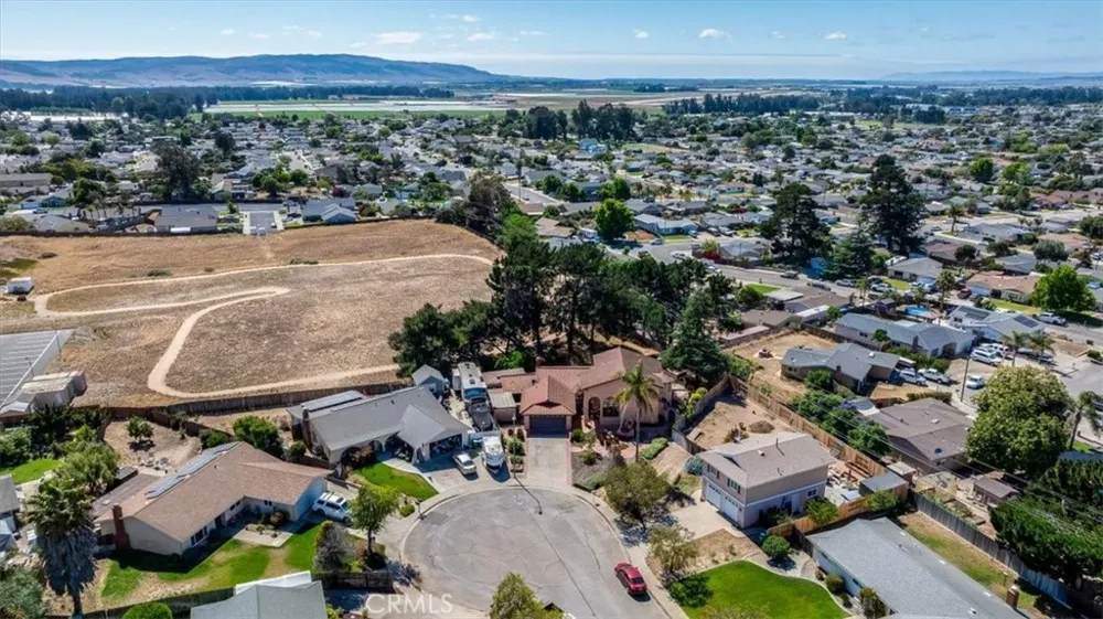 801 Lucinda Court Santa Maria, CA 93455