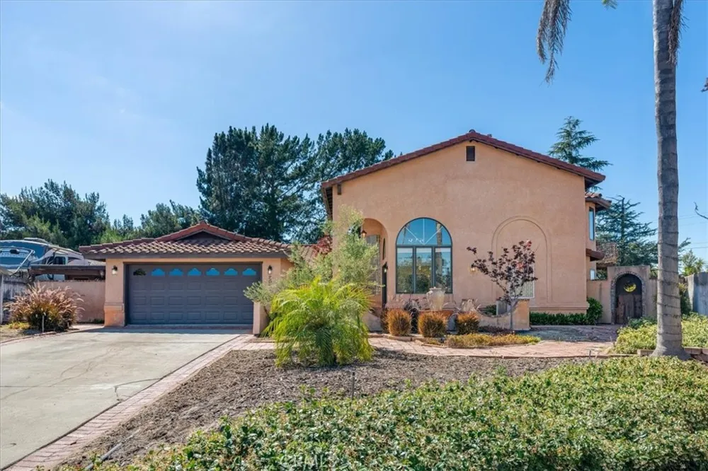 801 Lucinda Court Santa Maria, CA 93455