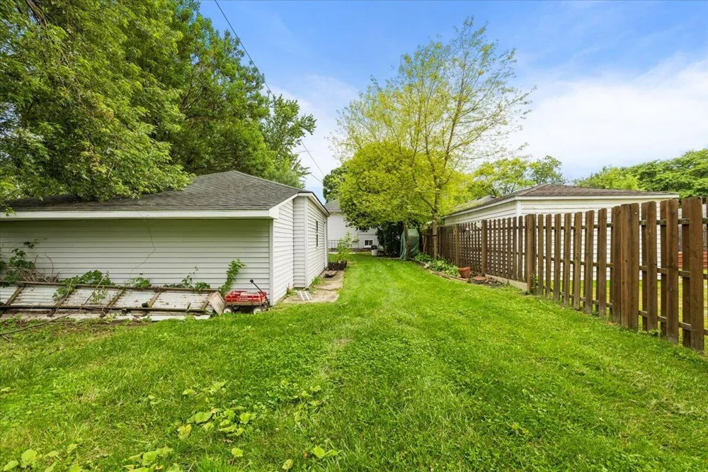 23831 Deziel Street Saint Clair Shores, MI 48082