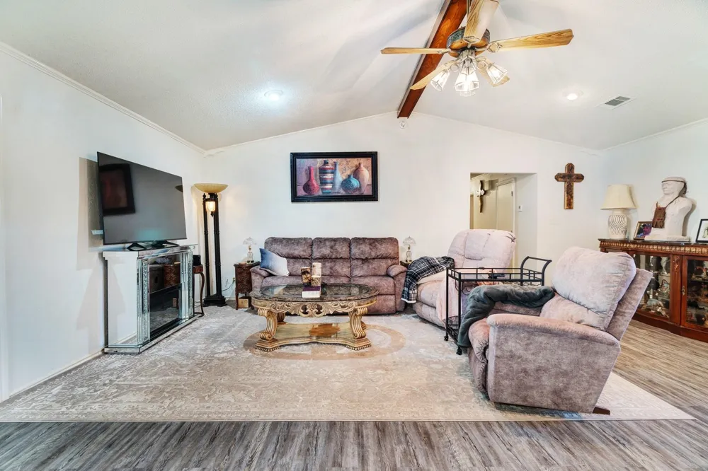 203 1st Street NW Detroit, TX 75436