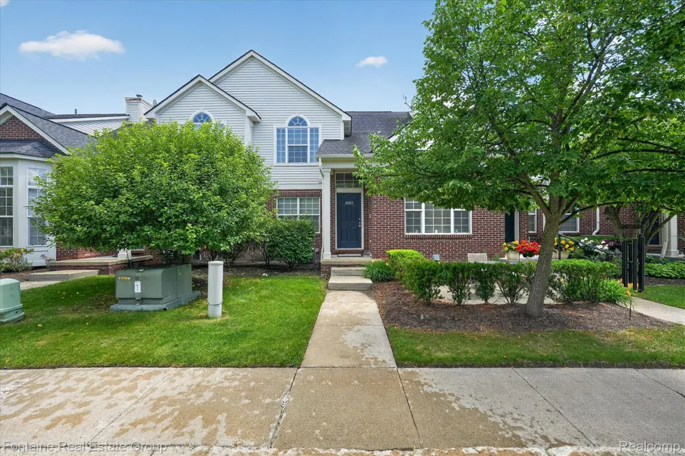 14203 Adri Circle Commerce Charter Township, MI 48390