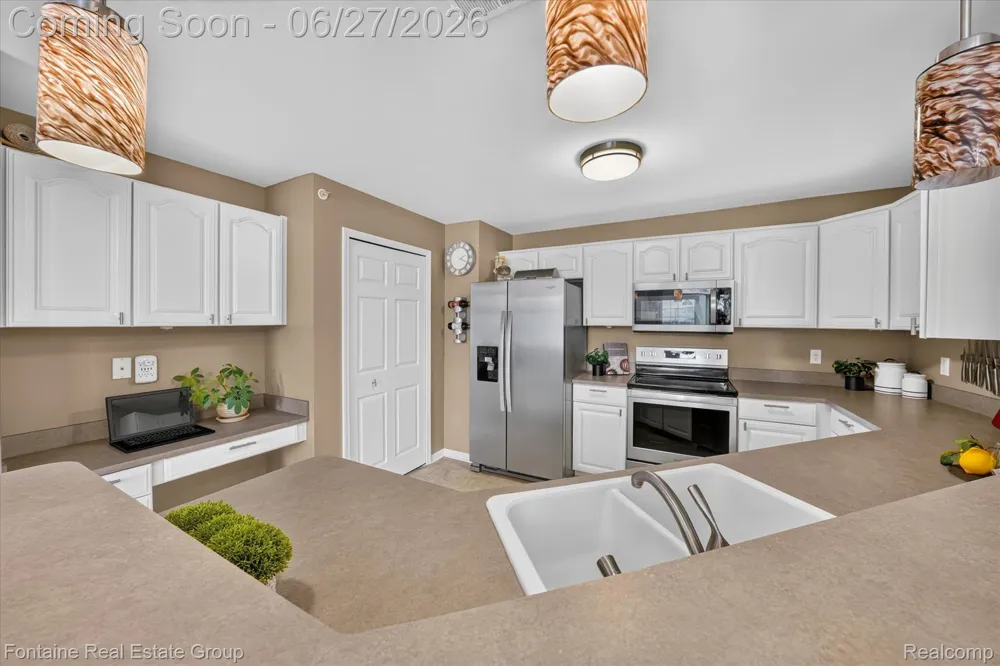 14203 Adri Circle Commerce Charter Township, MI 48390