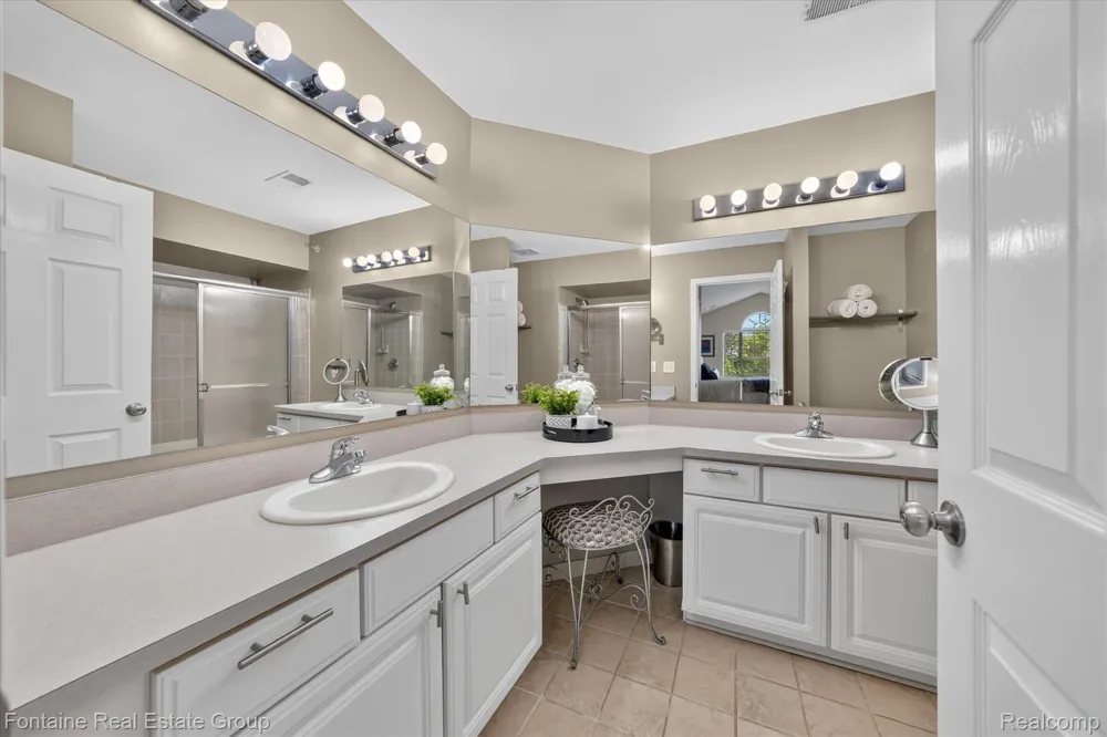 14203 Adri Circle Commerce Charter Township, MI 48390