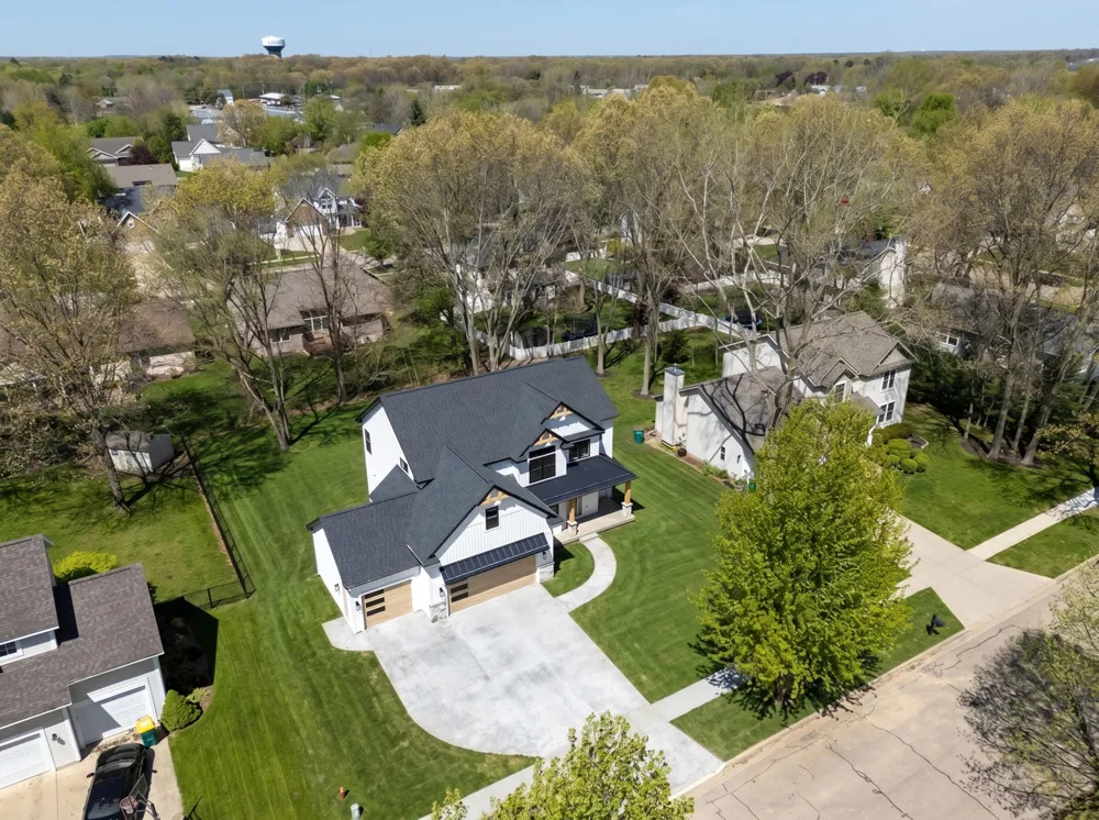 9933 Honey Creek Trail Portage City, MI 49024