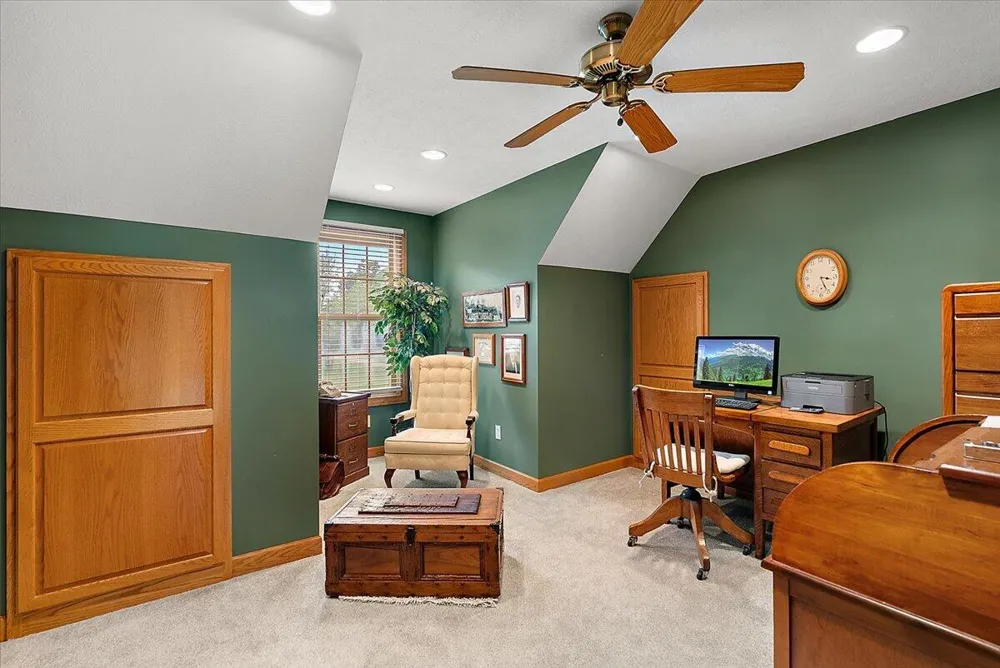 8236 Alpine Avenue NW Alpine Township, MI 49345