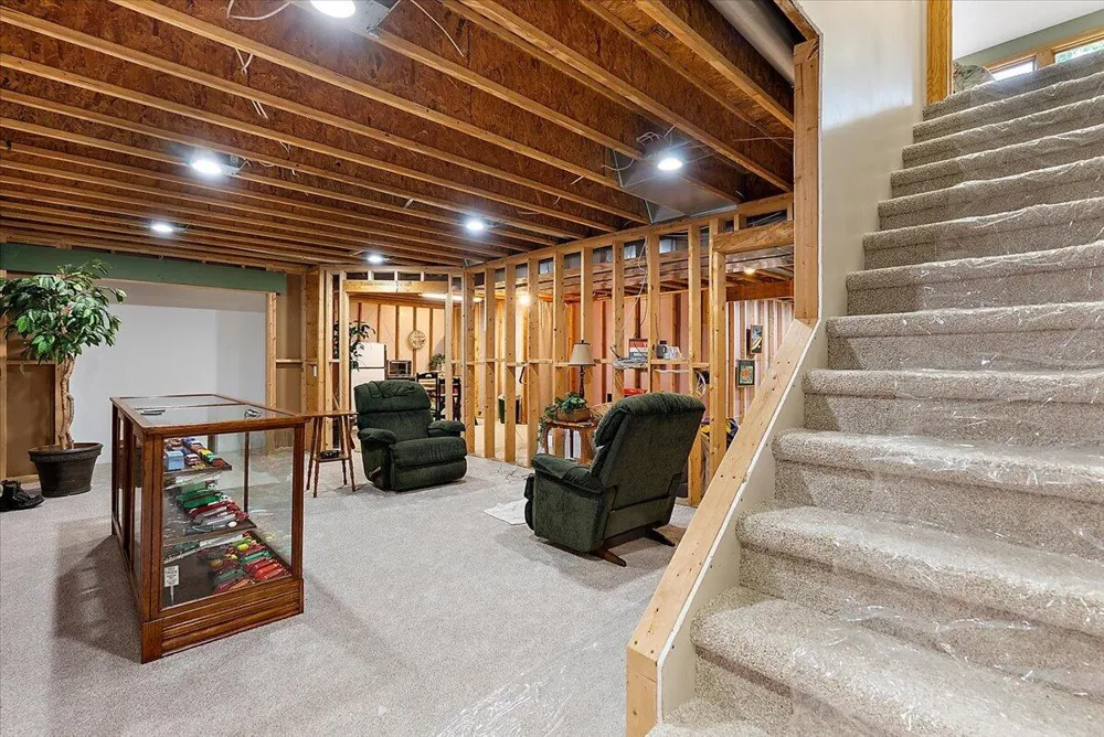 8236 Alpine Avenue NW Alpine Township, MI 49345