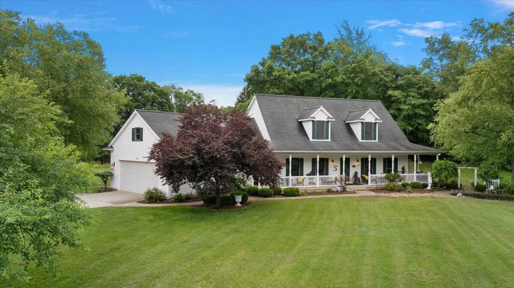 8236 Alpine Avenue NW Alpine Township, MI 49345