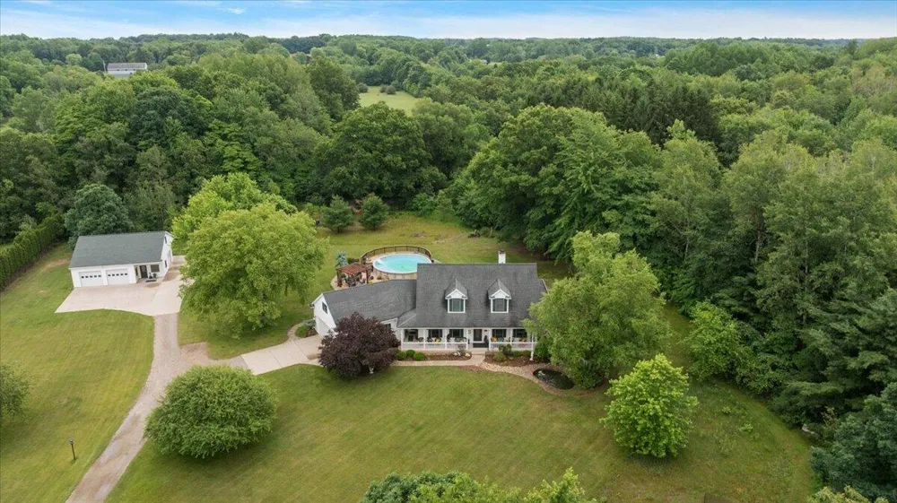 8236 Alpine Avenue NW Alpine Township, MI 49345