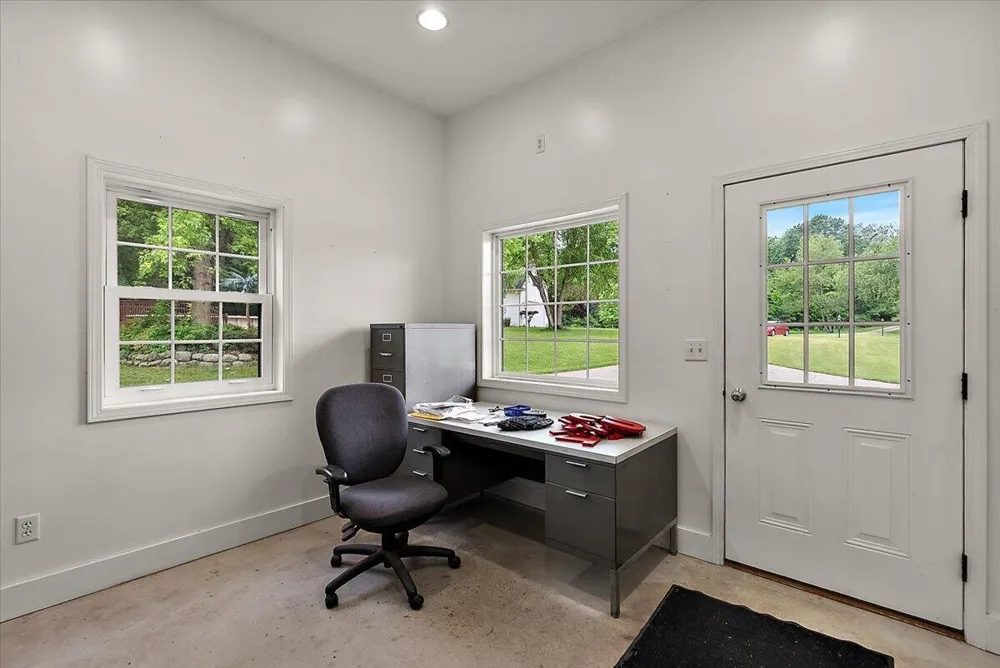 8236 Alpine Avenue NW Alpine Township, MI 49345