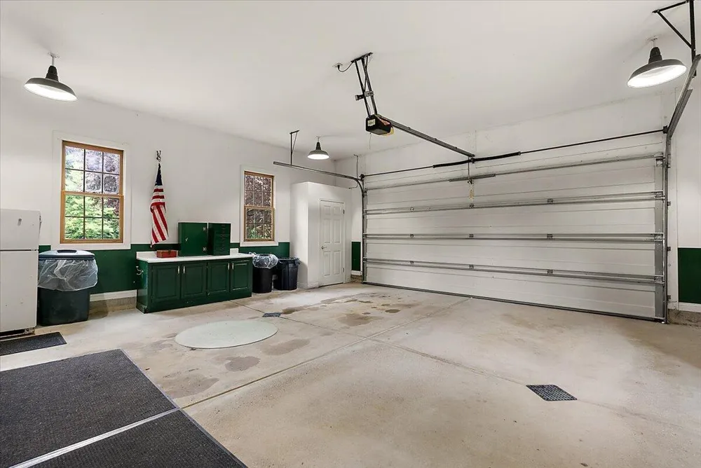 8236 Alpine Avenue NW Alpine Township, MI 49345
