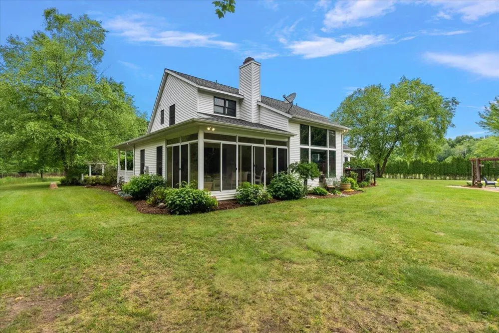 8236 Alpine Avenue NW Alpine Township, MI 49345