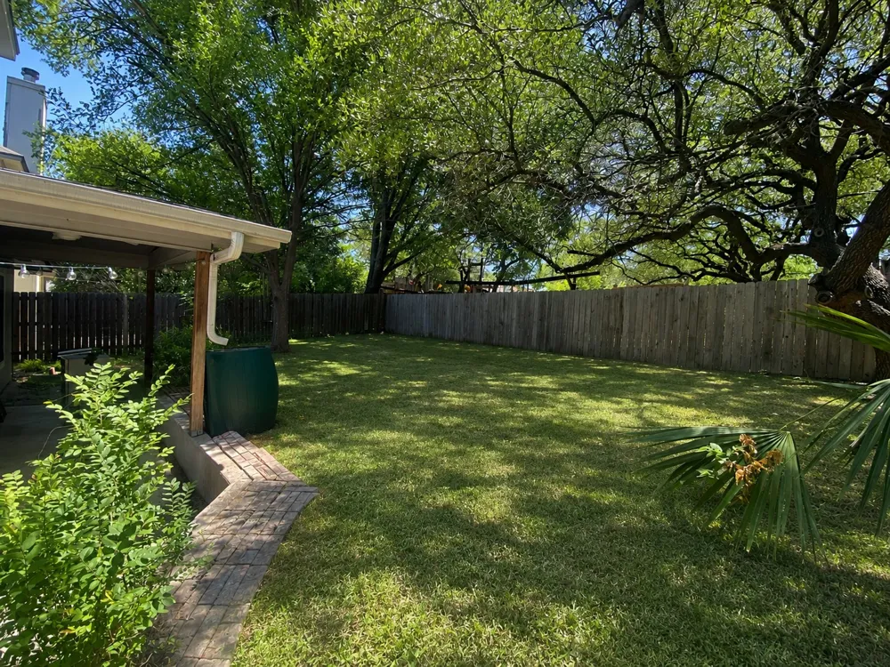 11915 Sky West Drive Austin, TX 78758