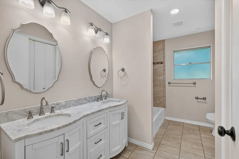 387 Avenue D Point, TX 75472
