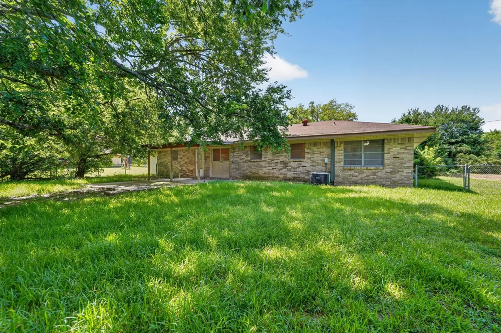 387 Avenue D Point, TX 75472
