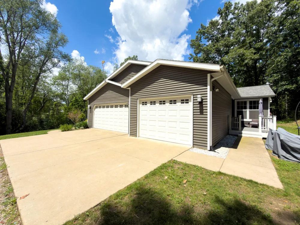 5643 E C AVENUE Richland Township, MI 49083