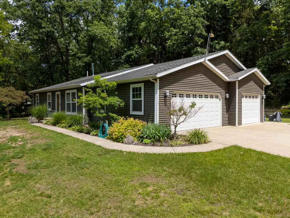 5643 E C AVENUE Richland Township, MI 49083