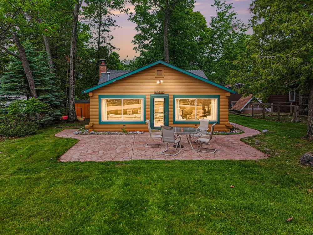 6470 Margaret Lane Cheboygan City, MI 49749