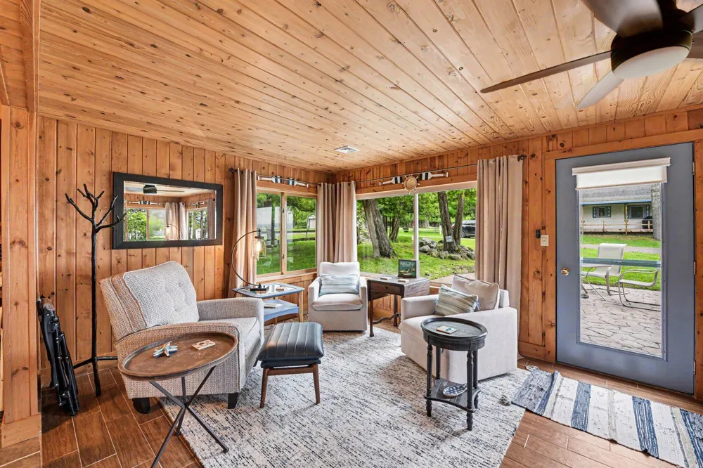 6470 Margaret Lane Cheboygan City, MI 49749