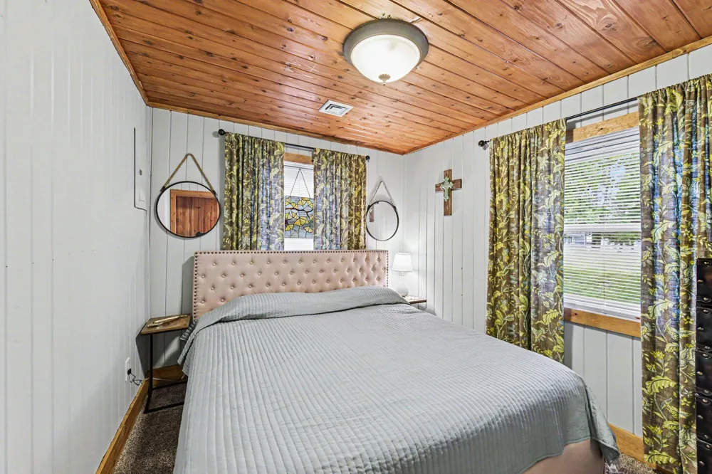 6470 Margaret Lane Cheboygan City, MI 49749
