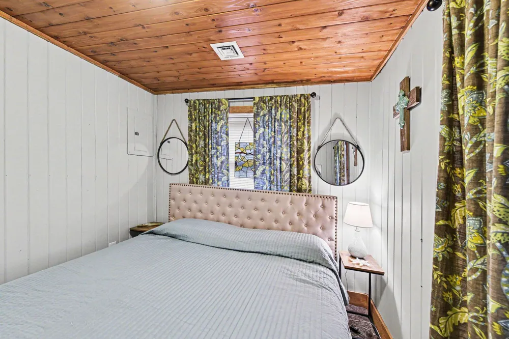 6470 Margaret Lane Cheboygan City, MI 49749