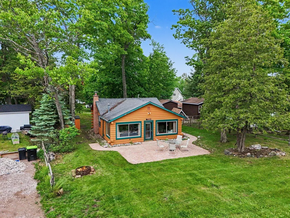 6470 Margaret Lane Cheboygan City, MI 49749