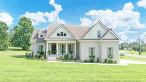 204 Green Hills Dr