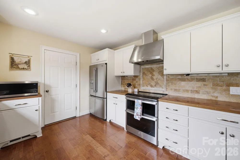 276 Four Diamond Drive Seven Devils, NC 28604