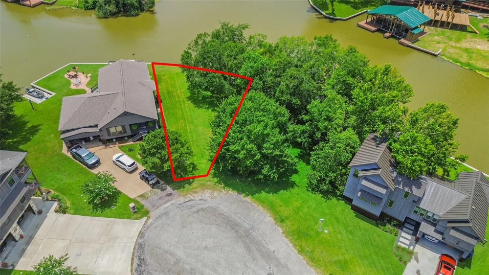 14 Wild Iris Court Huntsville, TX 77340