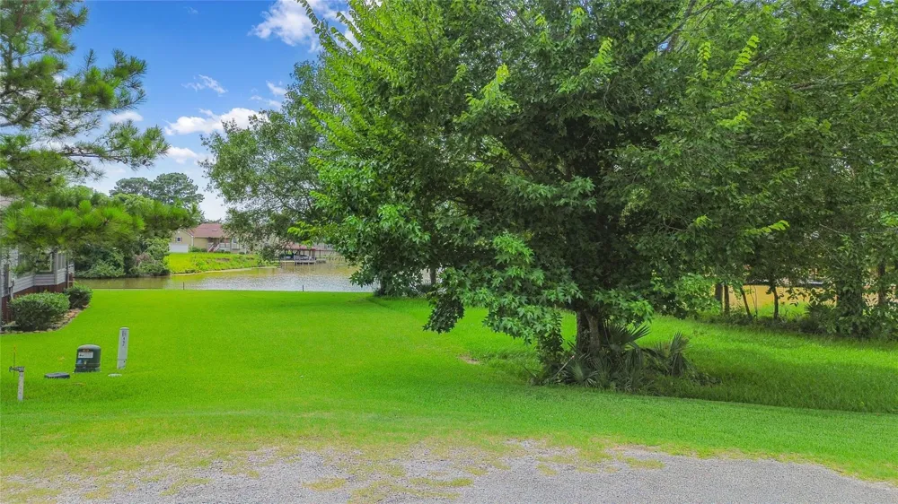 14 Wild Iris Court Huntsville, TX 77340