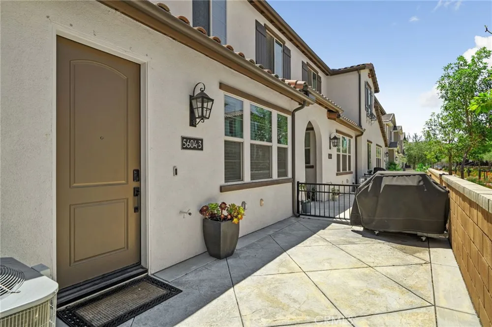 5604 Altamura #3 Fontana, CA 92336