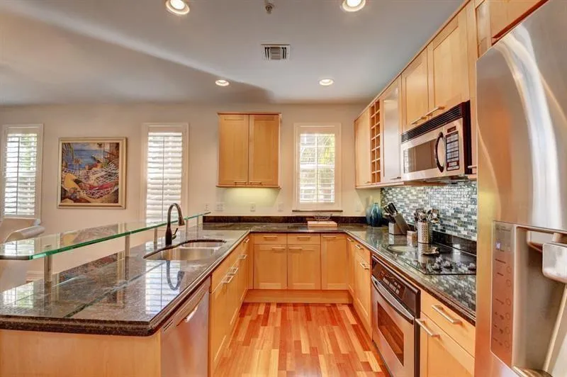 306 E Mallory Circle Delray Beach, FL 33483