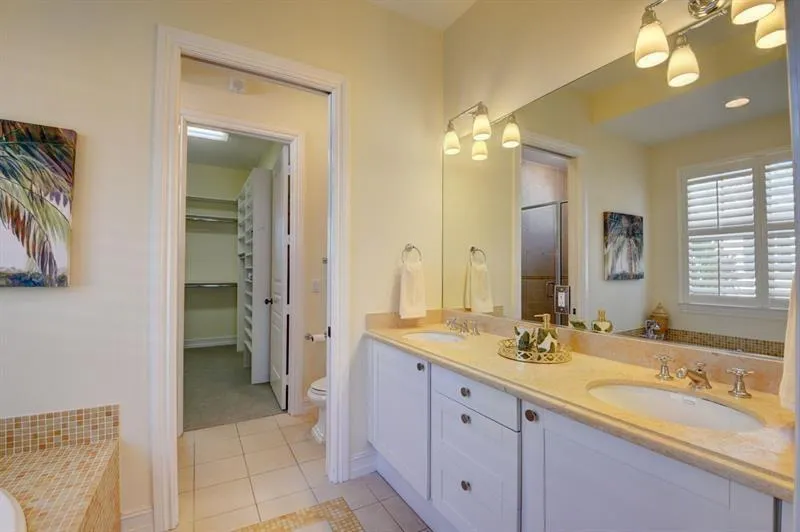306 E Mallory Circle Delray Beach, FL 33483