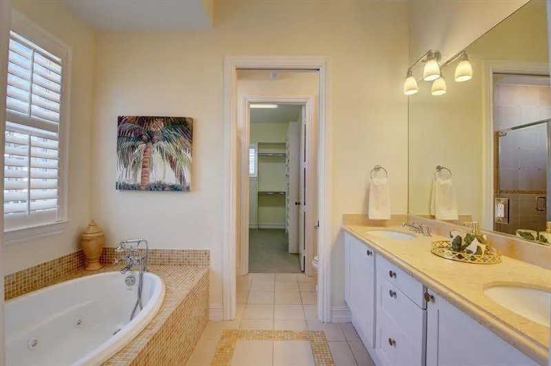 306 E Mallory Circle Delray Beach, FL 33483