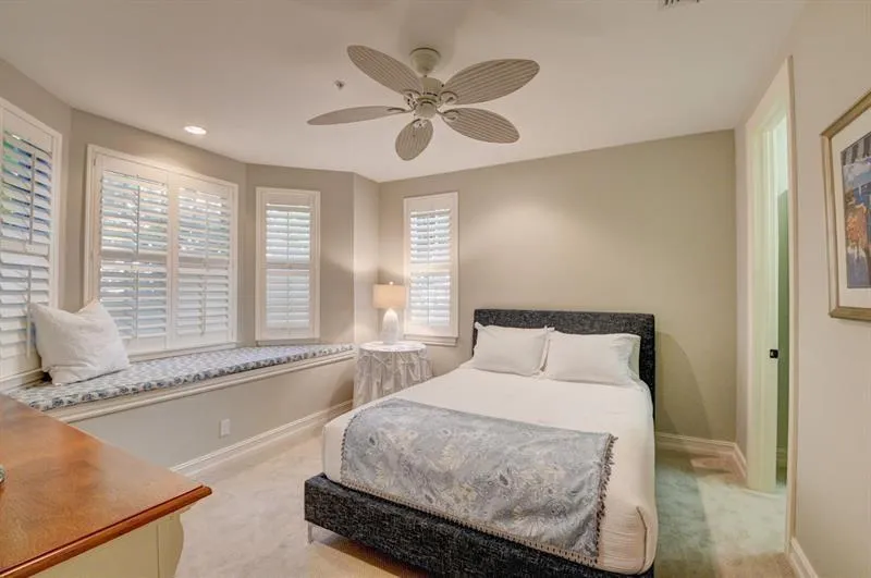 306 E Mallory Circle Delray Beach, FL 33483