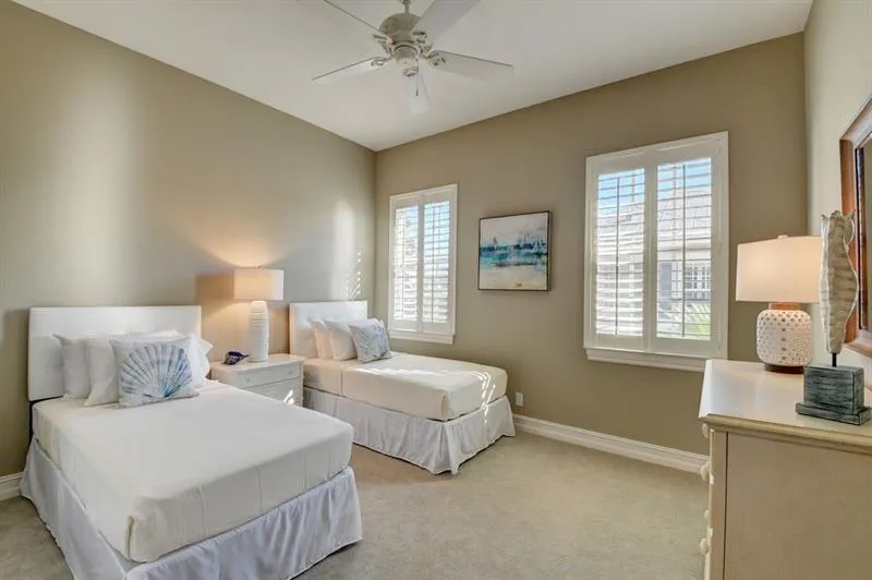 306 E Mallory Circle Delray Beach, FL 33483