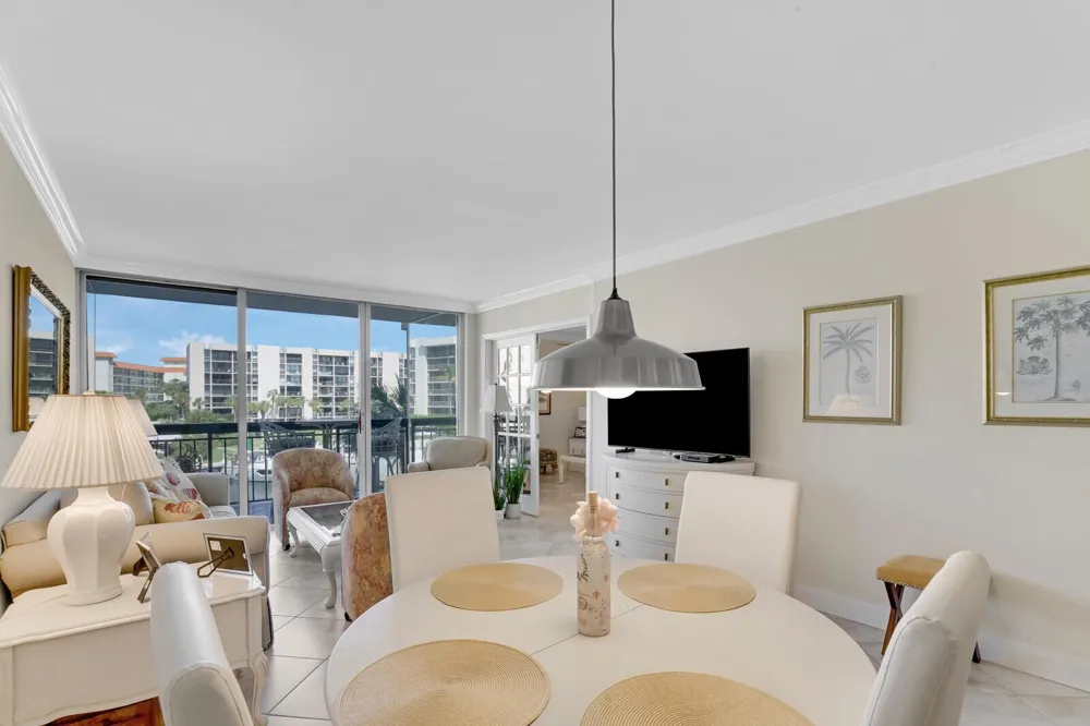 2687 Ocean Boulevard #G-305 Boca Raton, FL 33431