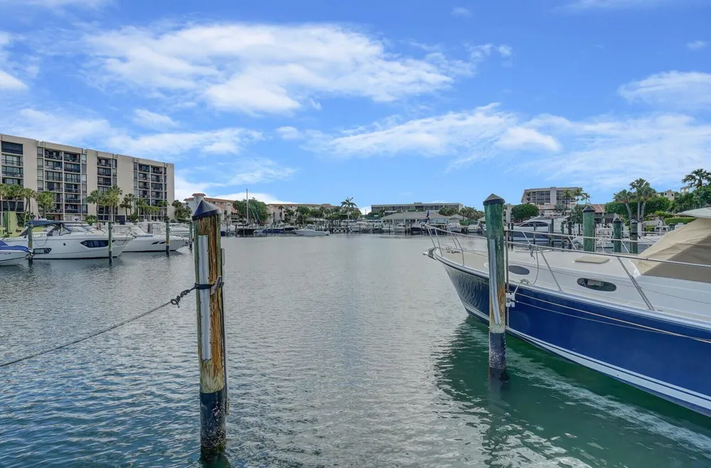 2687 Ocean Boulevard #G-305 Boca Raton, FL 33431