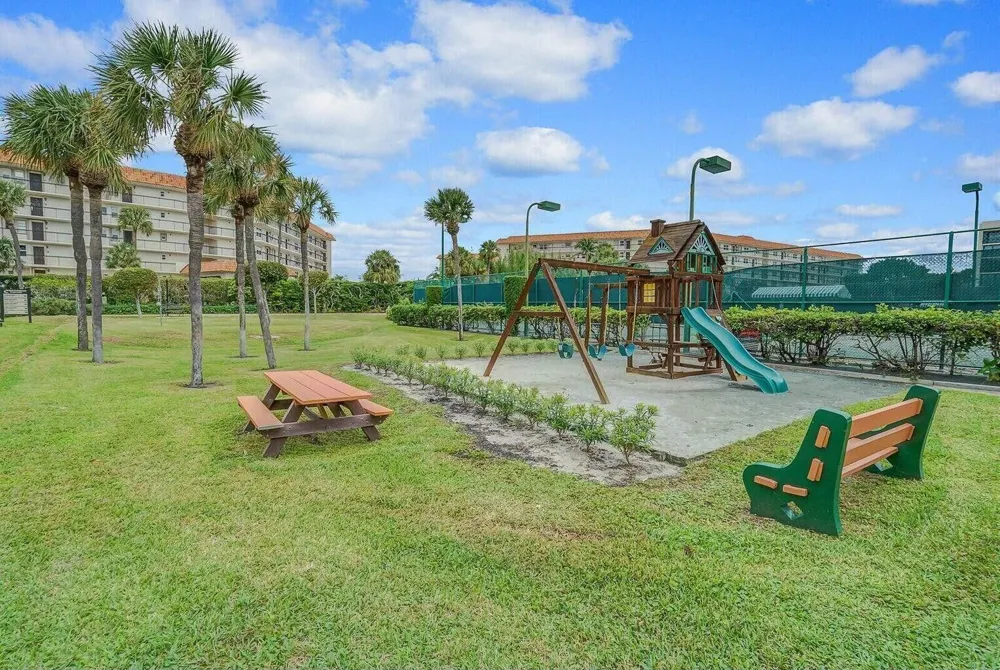 2687 Ocean Boulevard #G-305 Boca Raton, FL 33431