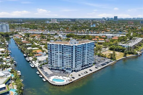 11930 Bayshore Dr #609