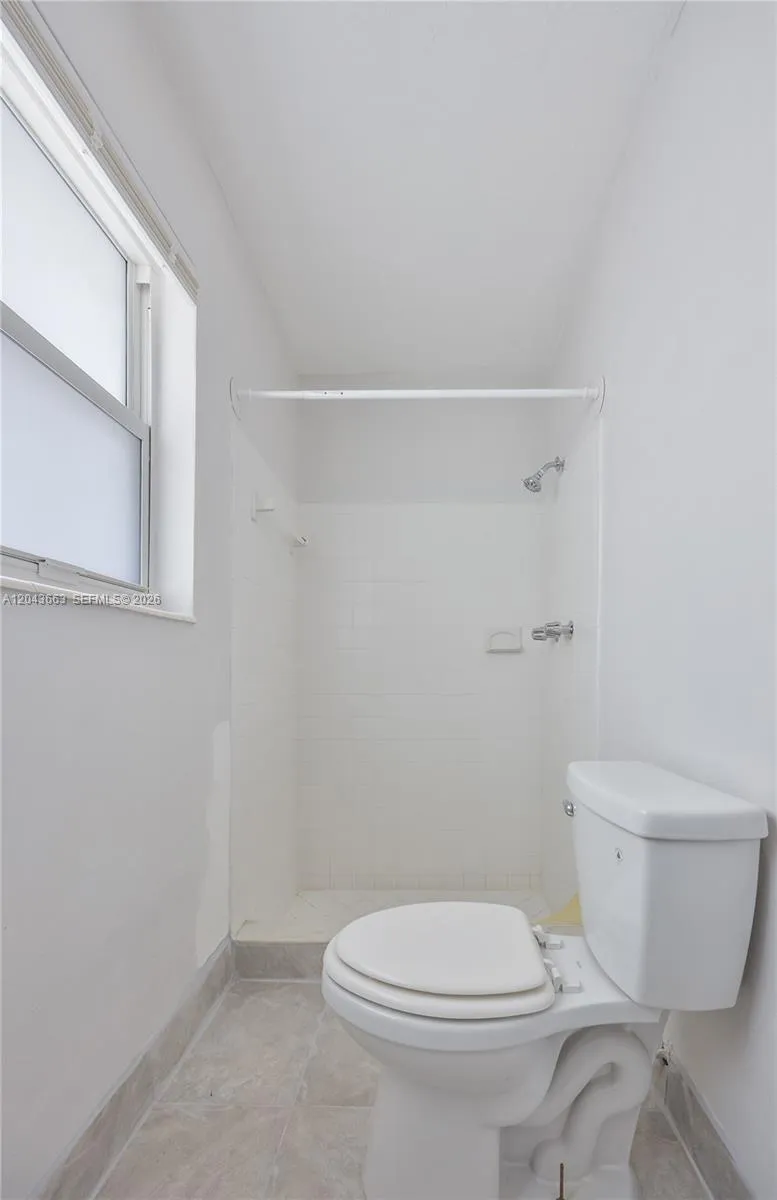 8571 NW 27th Pl Sunrise, FL 33322