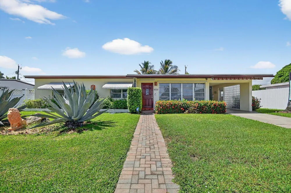 133 Greenbrier Drive Palm Springs, FL 33461