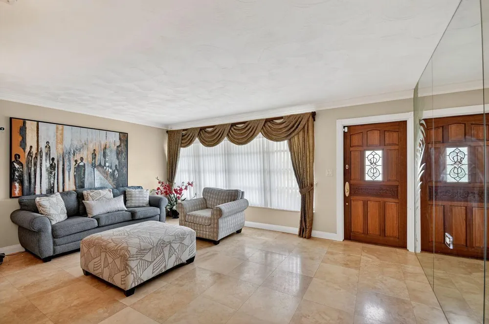 133 Greenbrier Drive Palm Springs, FL 33461