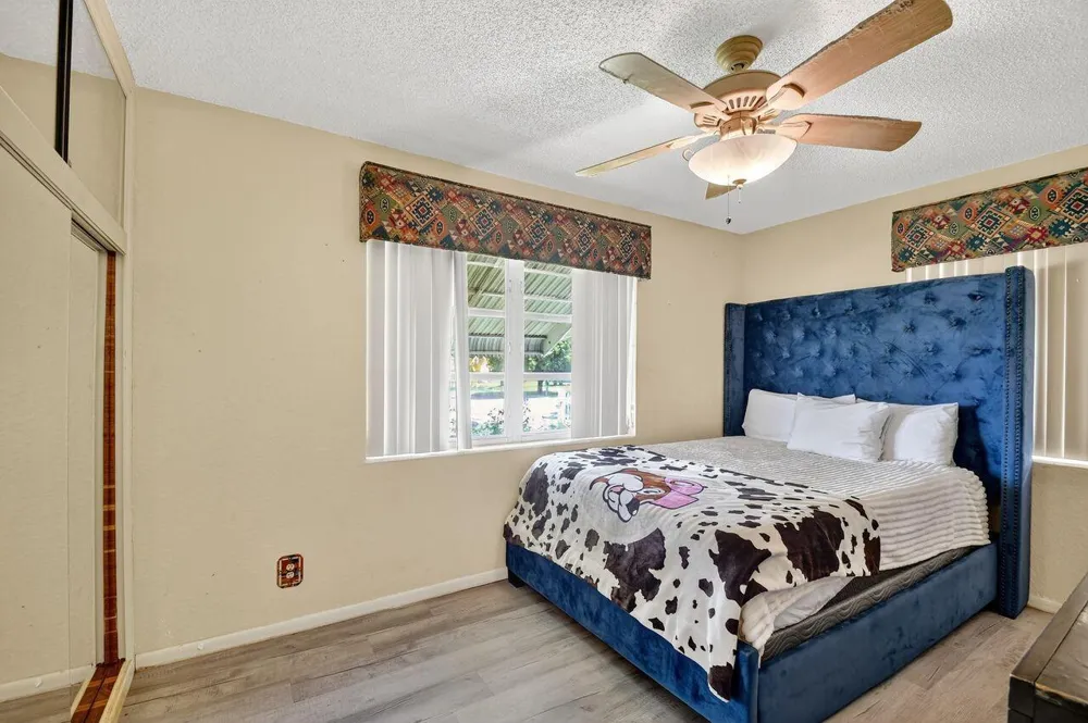 133 Greenbrier Drive Palm Springs, FL 33461