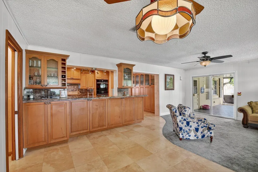 133 Greenbrier Drive Palm Springs, FL 33461