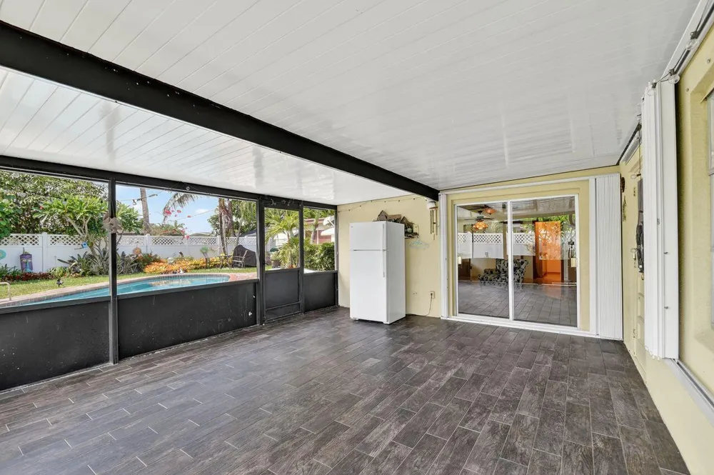 133 Greenbrier Drive Palm Springs, FL 33461