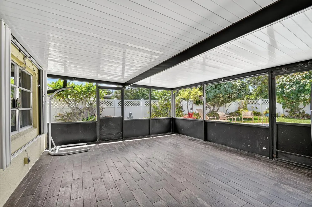 133 Greenbrier Drive Palm Springs, FL 33461