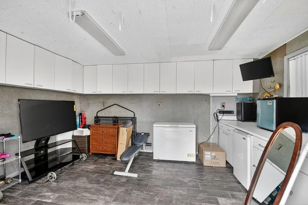 133 Greenbrier Drive Palm Springs, FL 33461