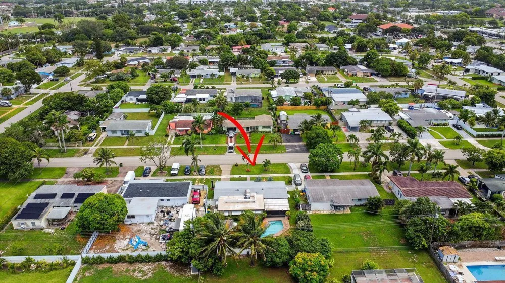 133 Greenbrier Drive Palm Springs, FL 33461
